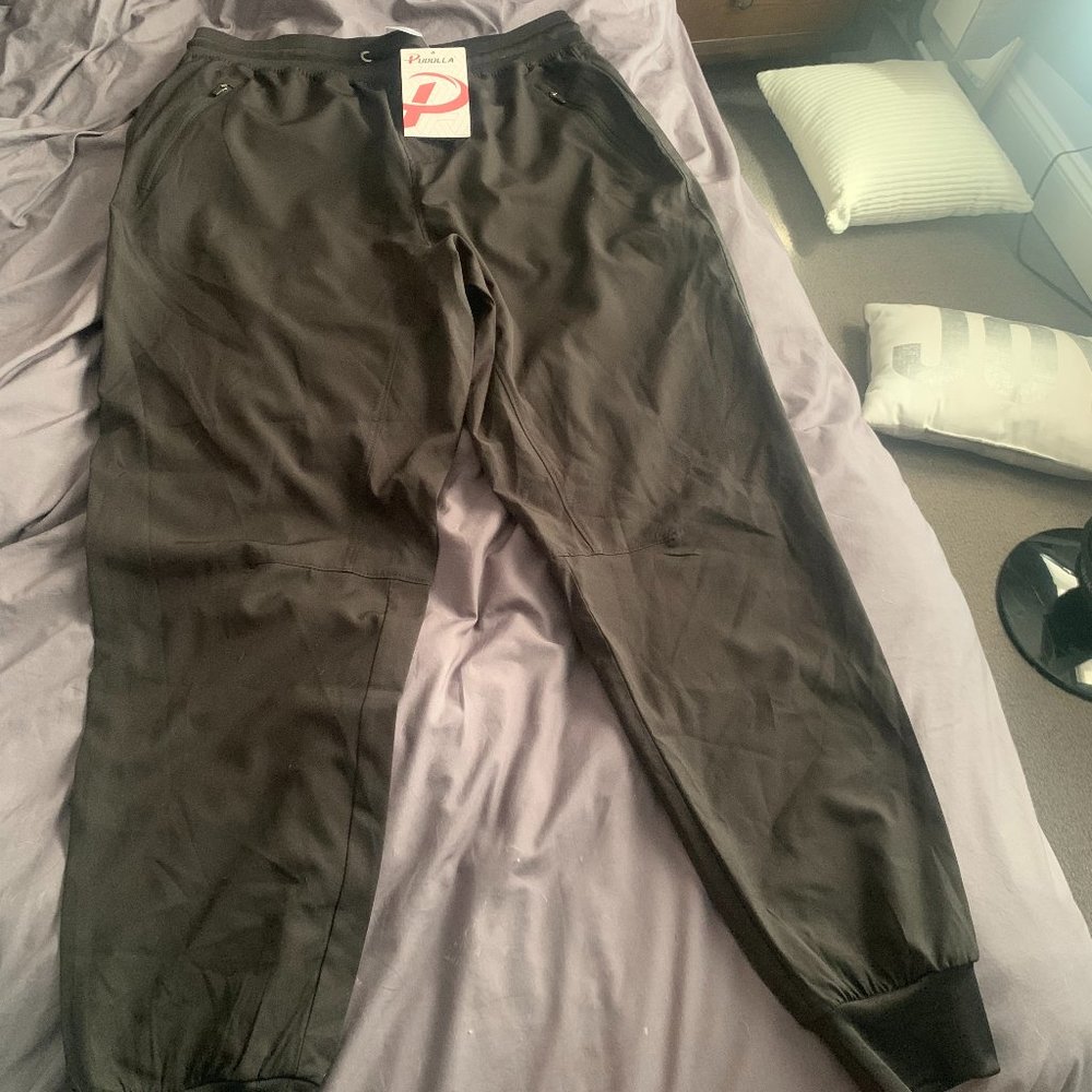 Podulla Joggers - Medium - Black